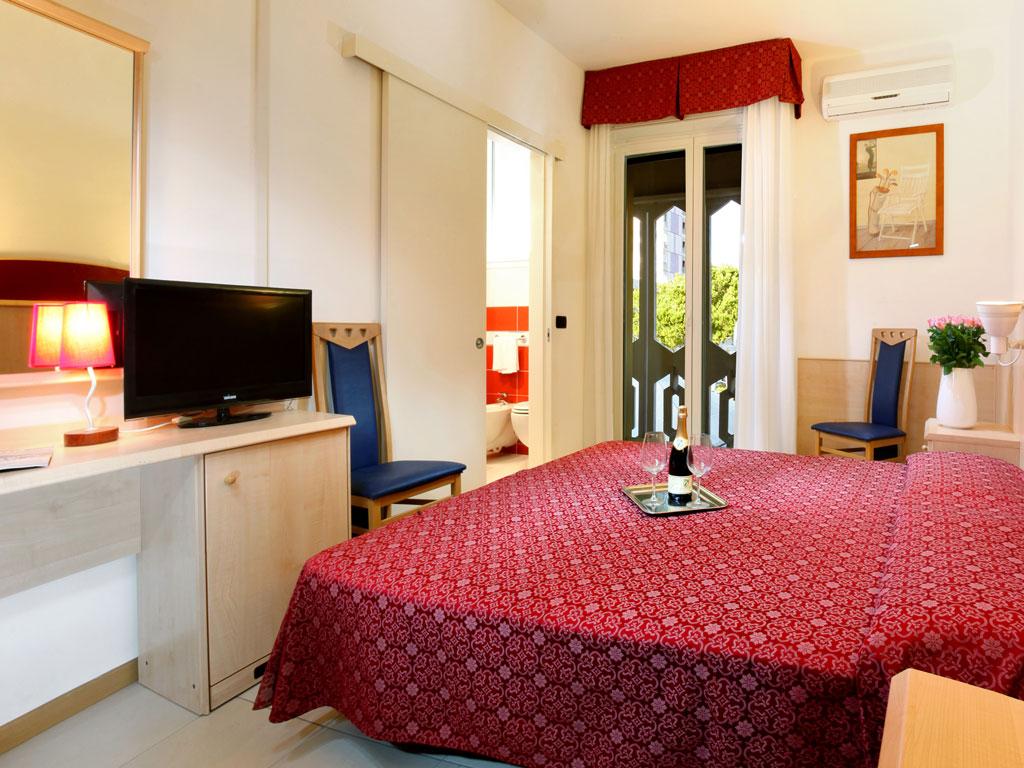 Hotel Regina リニャーノ・サッビアドーロ エクステリア 写真