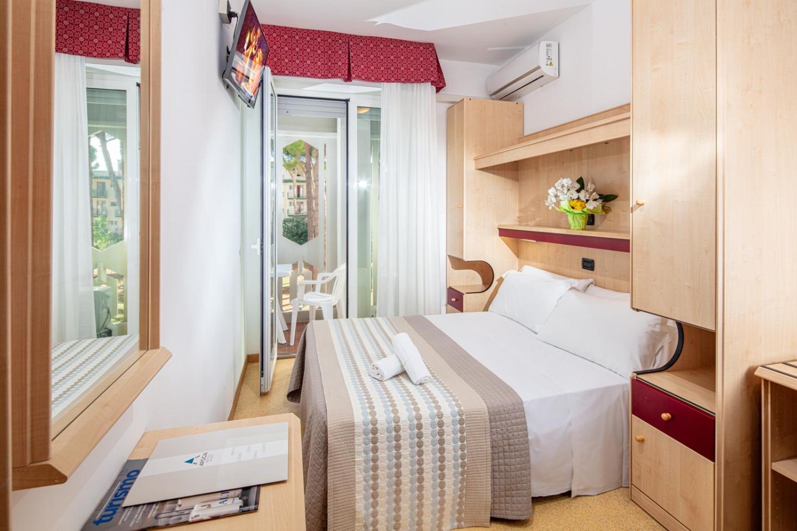 Hotel Regina リニャーノ・サッビアドーロ 部屋 写真